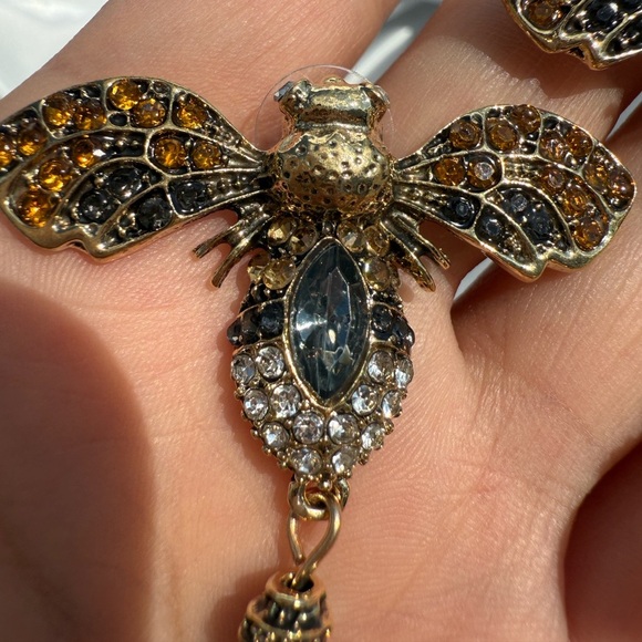 Vintage Gold and Black Bee Earrings with Pearl Drop - Picture 6 of 10